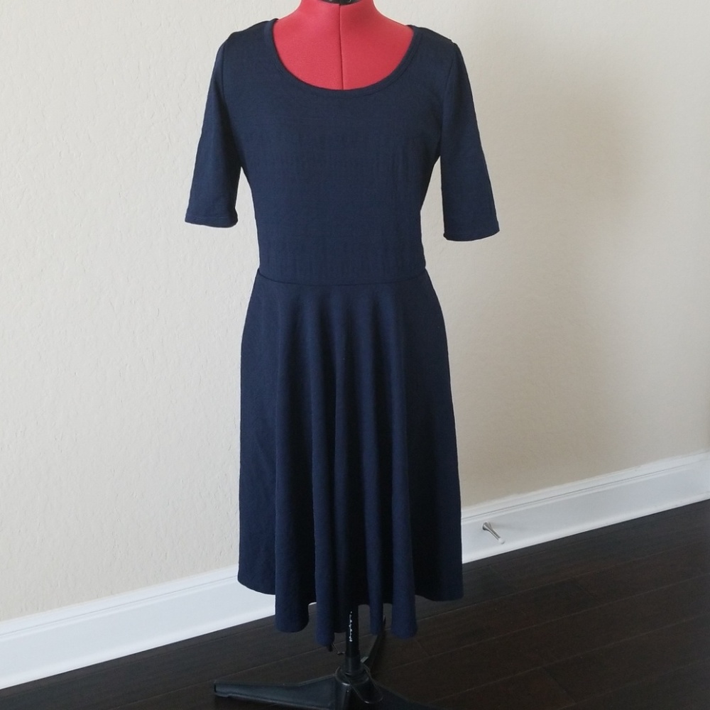 LuLaRoe Nicole sz L